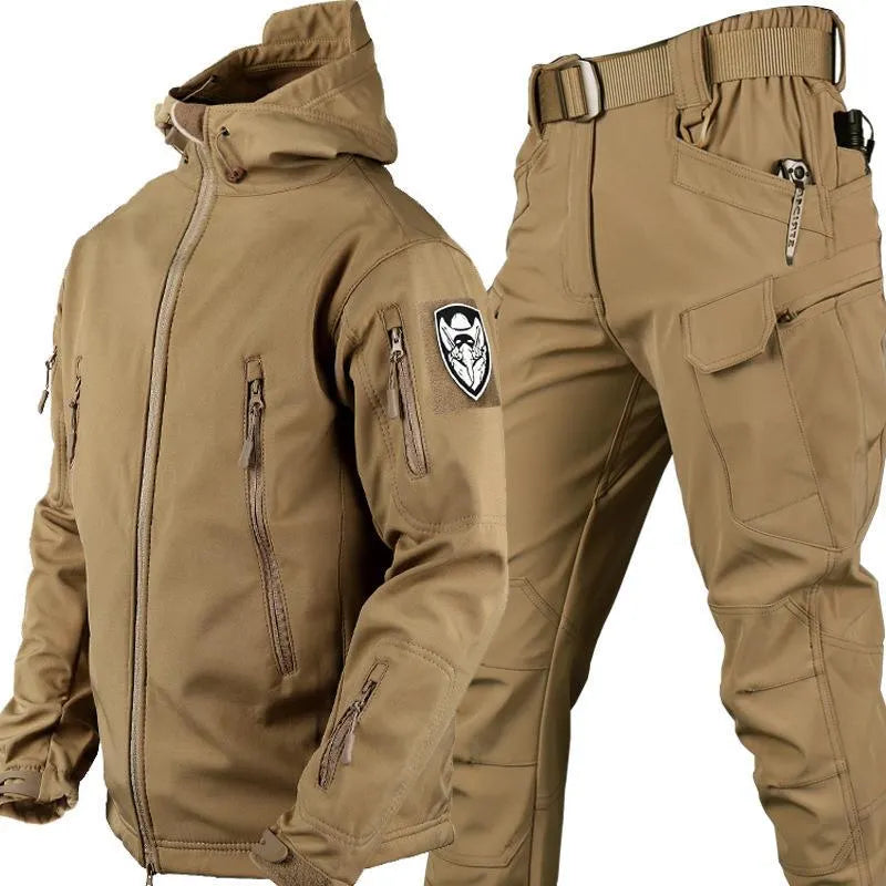 Taktisches Softshell-Jacken- und Hosen-Set • Wasserdicht • Winddicht • Isoliert • Für Winter und Geländeeinsatz geeignet